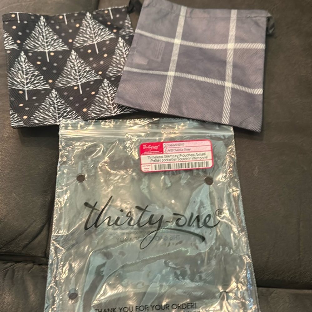 Timeless memory pouches